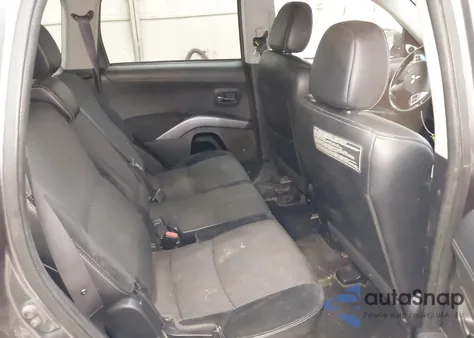 2011 Mitsubishi Outlander Se z USA, uszkodzony, nr VIN JA4JT3AWXBU007978